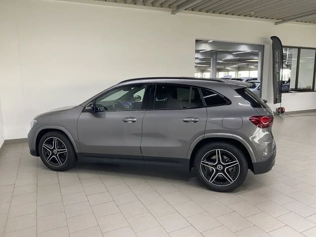 Mercedes-Benz GLA 250 AMG Line