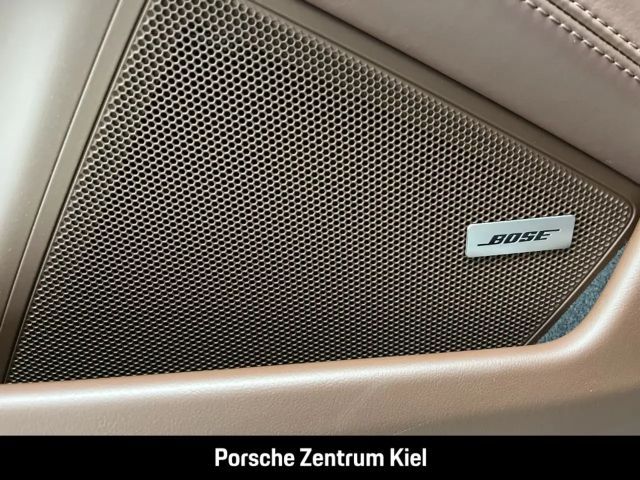 Porsche 992 4 Coupé GTS Targa