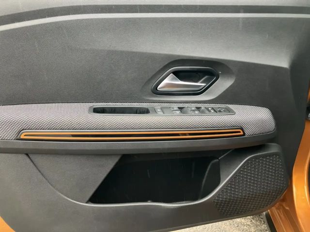 Dacia Sandero Comfort Stepway TCe 90