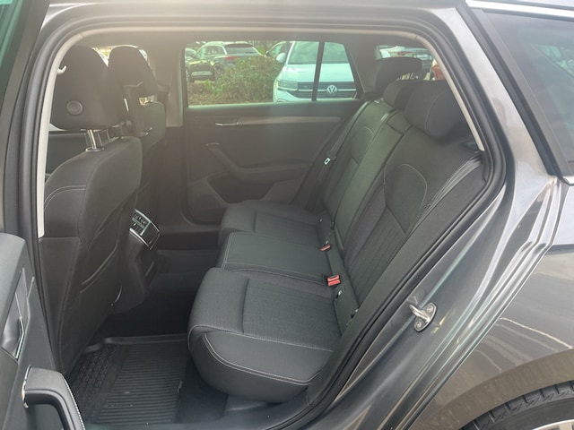 Skoda Superb 2.0 TDI Combi Style Style