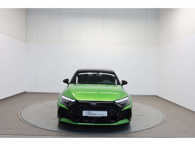 Audi RS3 Quattro S-Tronic Sedan