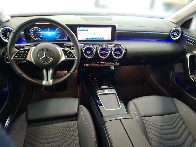 Mercedes-Benz CLA 180 CLA 180 d Shooting Brake