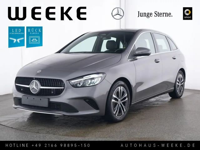 Mercedes-Benz B 200 Progressive Sedan