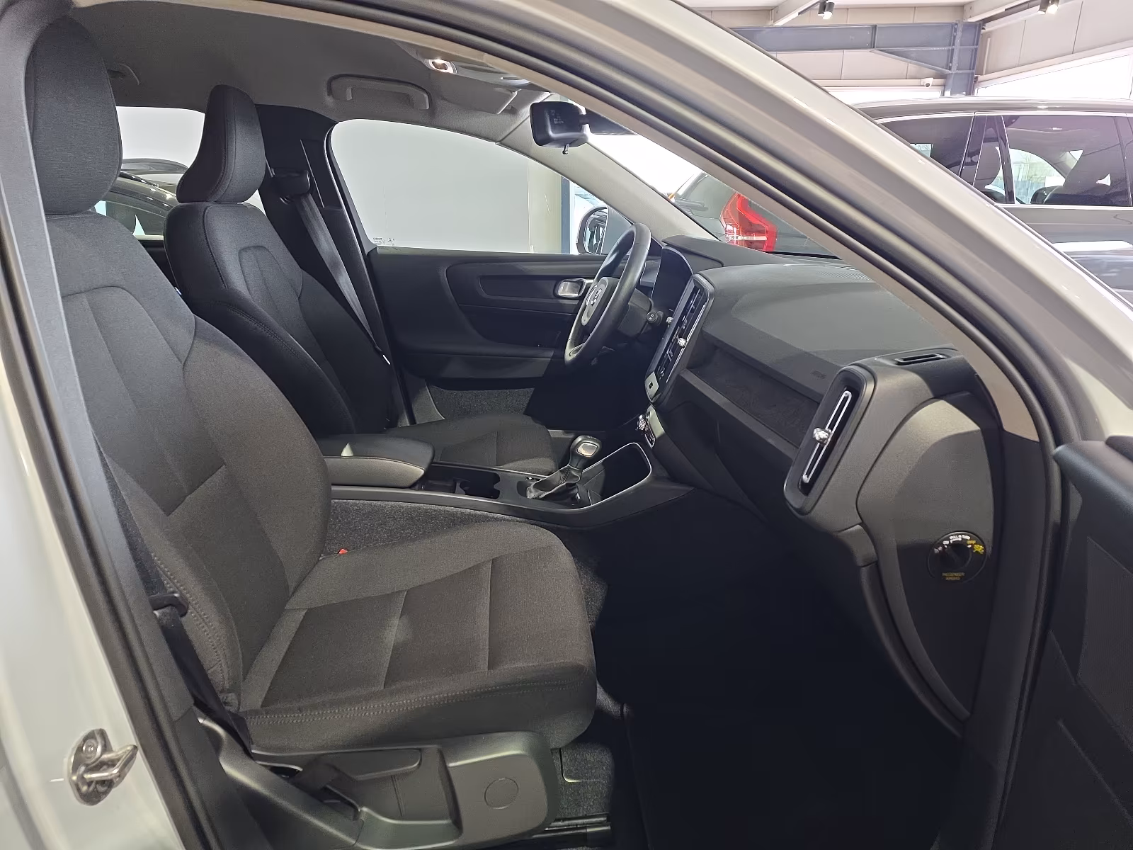 Volvo XC40 Core Momentum