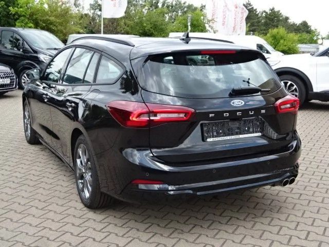 Ford Focus ST Line Wagon