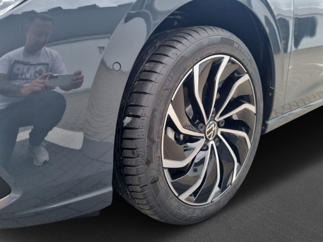 Volkswagen Golf 2.0 TDI DSG Move Variant