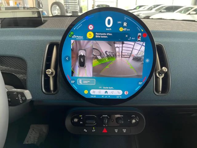 MINI Cooper Countryman C Favoured Trim Paket XL / 19 Zoll