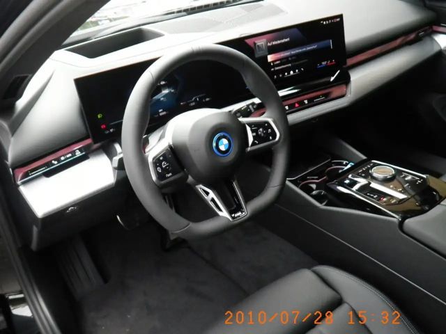 BMW i5 Touring eDrive40
