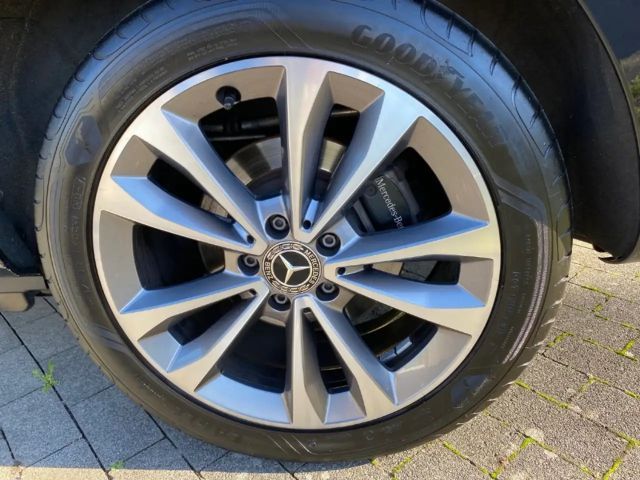 Mercedes-Benz V 220 Extralang V 220 d