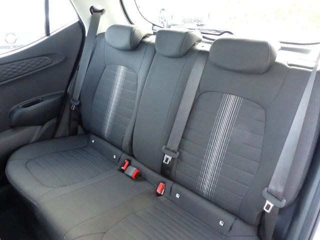 Hyundai i10 1.0 2WD Trend