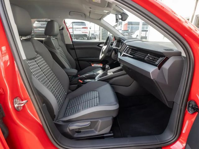 Audi A1 30 TFSI Allstreet S-Tronic