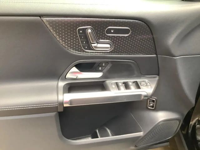 Mercedes-Benz GLB 220 4MATIC Progressive