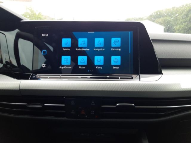 Volkswagen Golf DSG Life