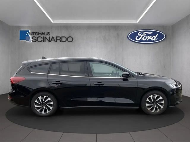 Ford Focus EcoBoost Titanium Wagon