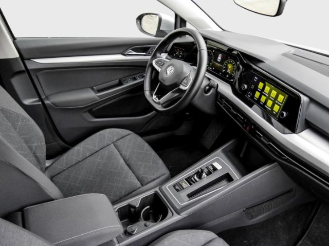 Volkswagen Golf 1.5 eTSI DSG Golf VIII Life