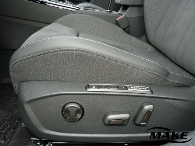 Volkswagen Golf 1.5 eTSI DSG IQ.Drive Style