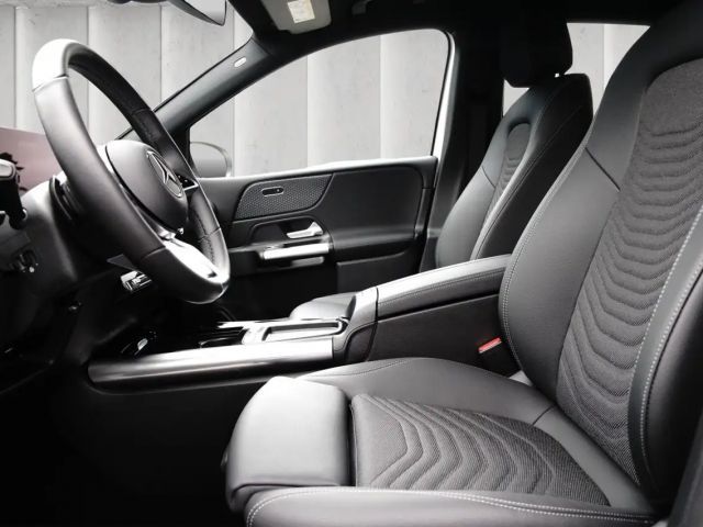 Mercedes-Benz B 180 Progressive