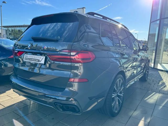 BMW X7 M50i