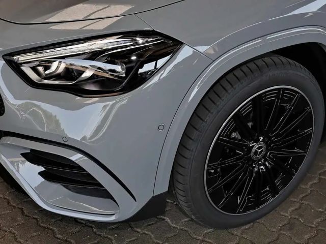 Mercedes-Benz GLA 200 AMG Line