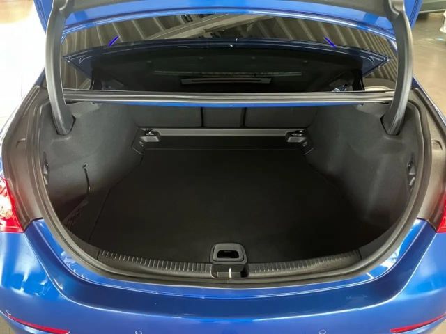 Mercedes-Benz C 180 AVANTGARDE Sedan