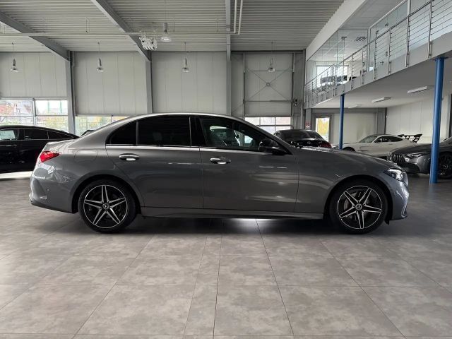 Mercedes-Benz C 200 AMG Line Premium Sedan