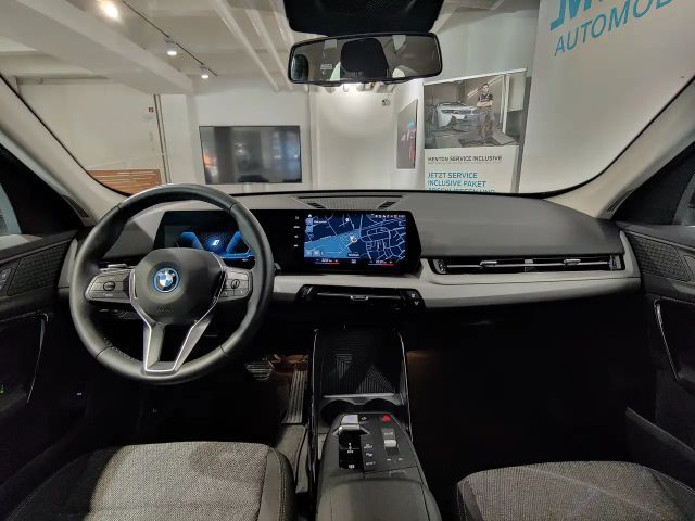 BMW iX1 xDrive30