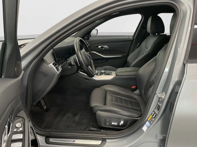 BMW 320 320e M-Sport Touring xDrive