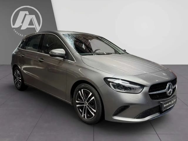 Mercedes-Benz B 250 4MATIC Progressive Sedan