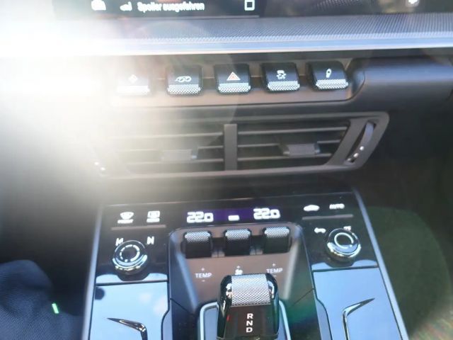 Porsche 992 Cabrio Carrera