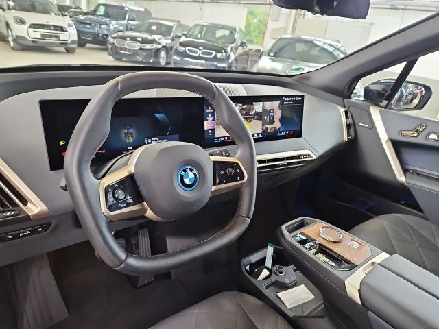 BMW iX xDrive50