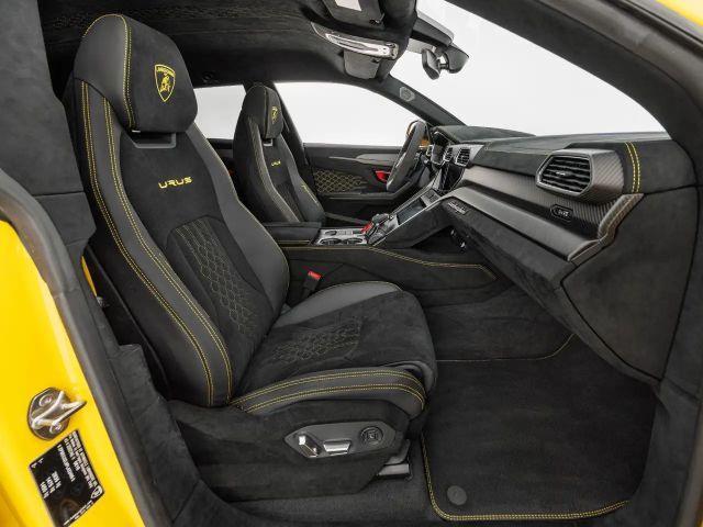 Lamborghini Urus Performante