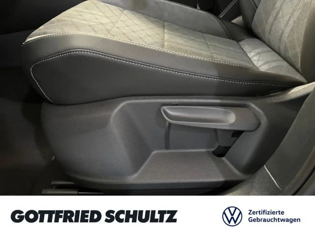 Volkswagen T-Roc 1.5 TSI DSG R-Line