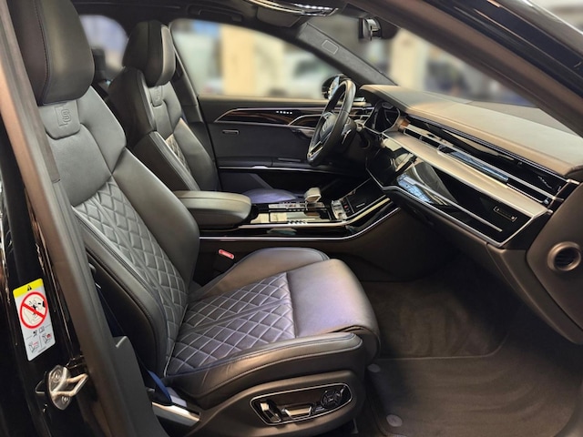 Audi A8 60 TFSI Hybride Quattro