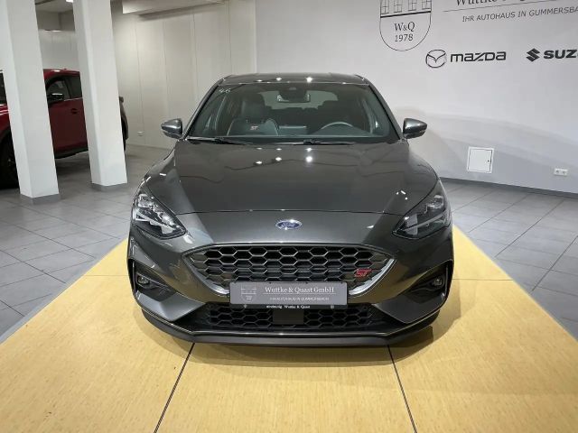 Ford Focus ST Line