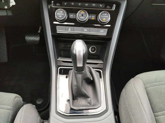 Volkswagen Touran 1.5 TSI DSG R-Line