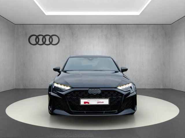 Audi RS3 Quattro S-Tronic Sedan