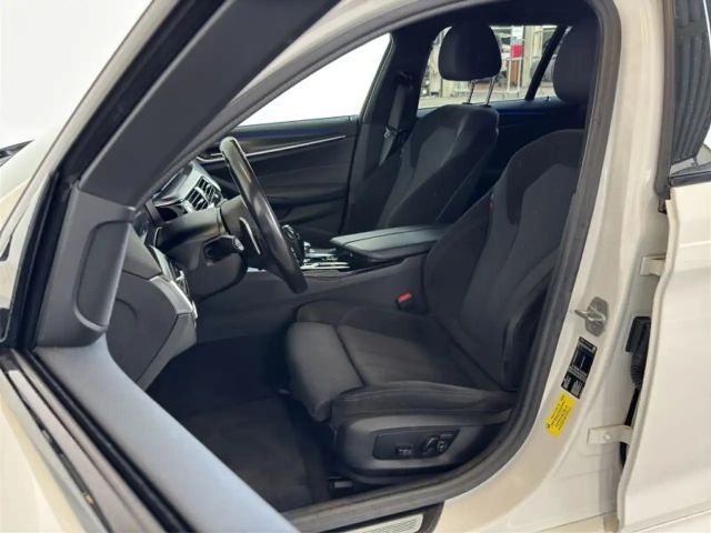 BMW 520 520d M-Sport Touring