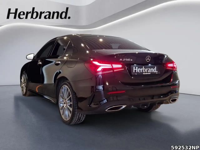 Mercedes-Benz A 250 AMG Line