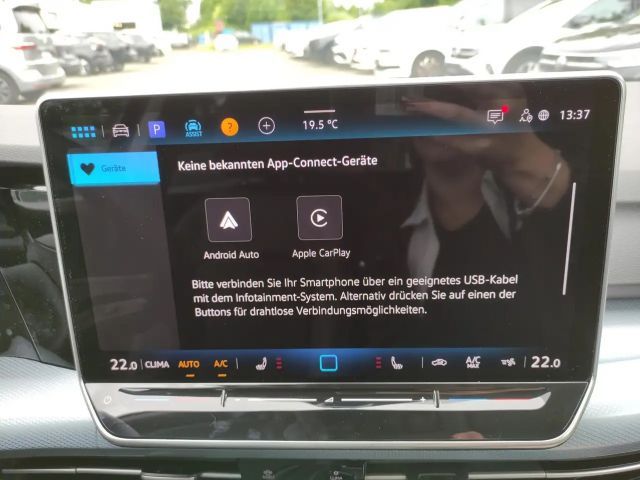 Volkswagen Golf 1.5 eTSI DSG