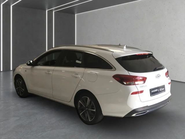 Hyundai i30 Hybrid Prime