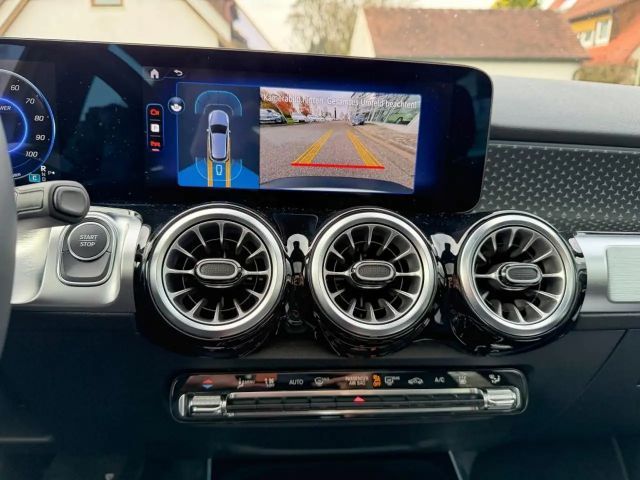 Mercedes-Benz EQB 300 4MATIC Progressive