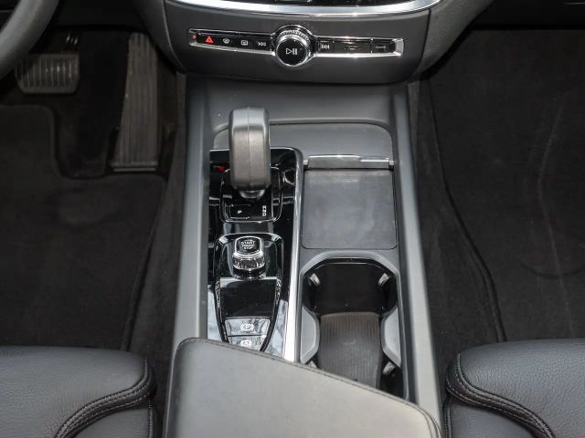 Volvo V60 Cross Country AWD Plus