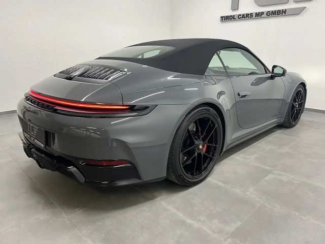 Porsche 911 Cabrio Carrera GTS
