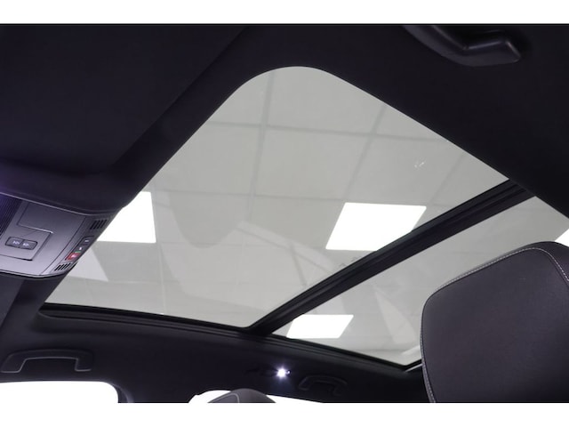 Volkswagen Touran 1.5 TSI DSG R-Line