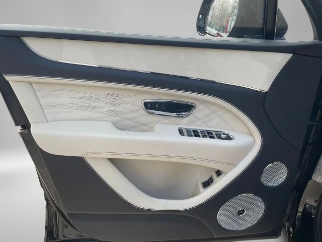 Bentley Bentayga V8