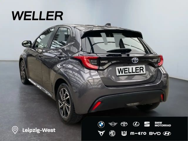 Toyota Yaris Hatchback Hybride Team D