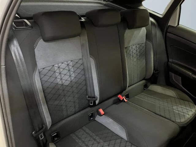 Volkswagen Taigo 1.0 TSI DSG R-Line