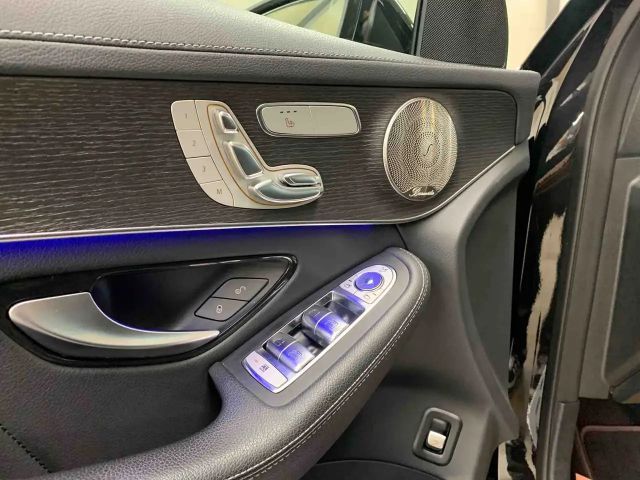 Mercedes-Benz GLC 300 4MATIC AMG Line