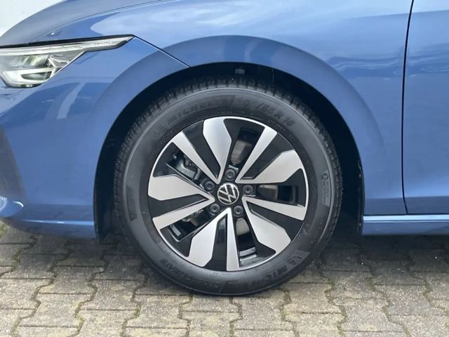 Volkswagen Golf 1.5 eTSI DSG Golf VIII IQ.Drive