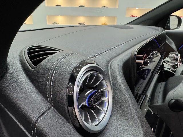 Mercedes-Benz GLA 200 AMG Line